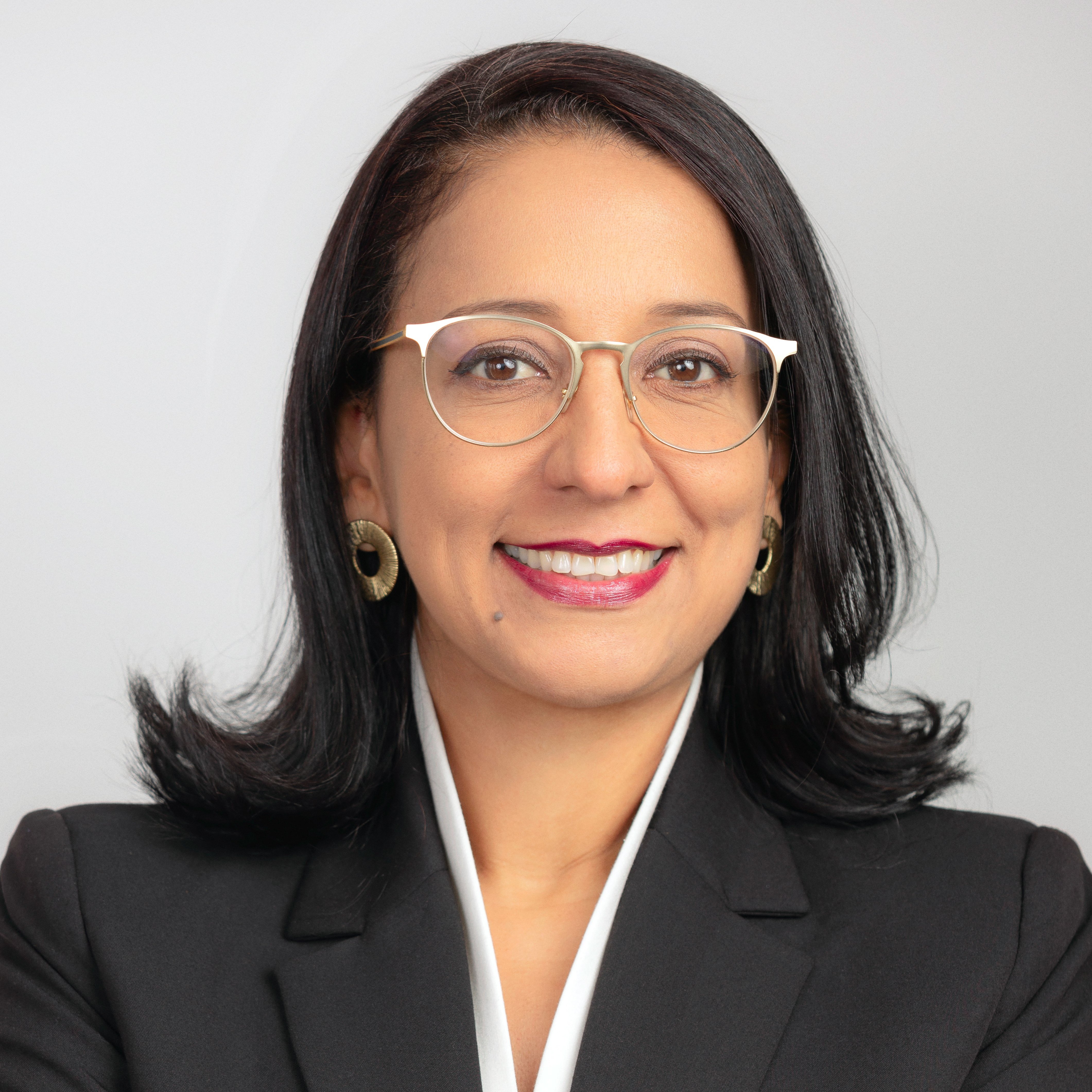 Dr. Paula Villa